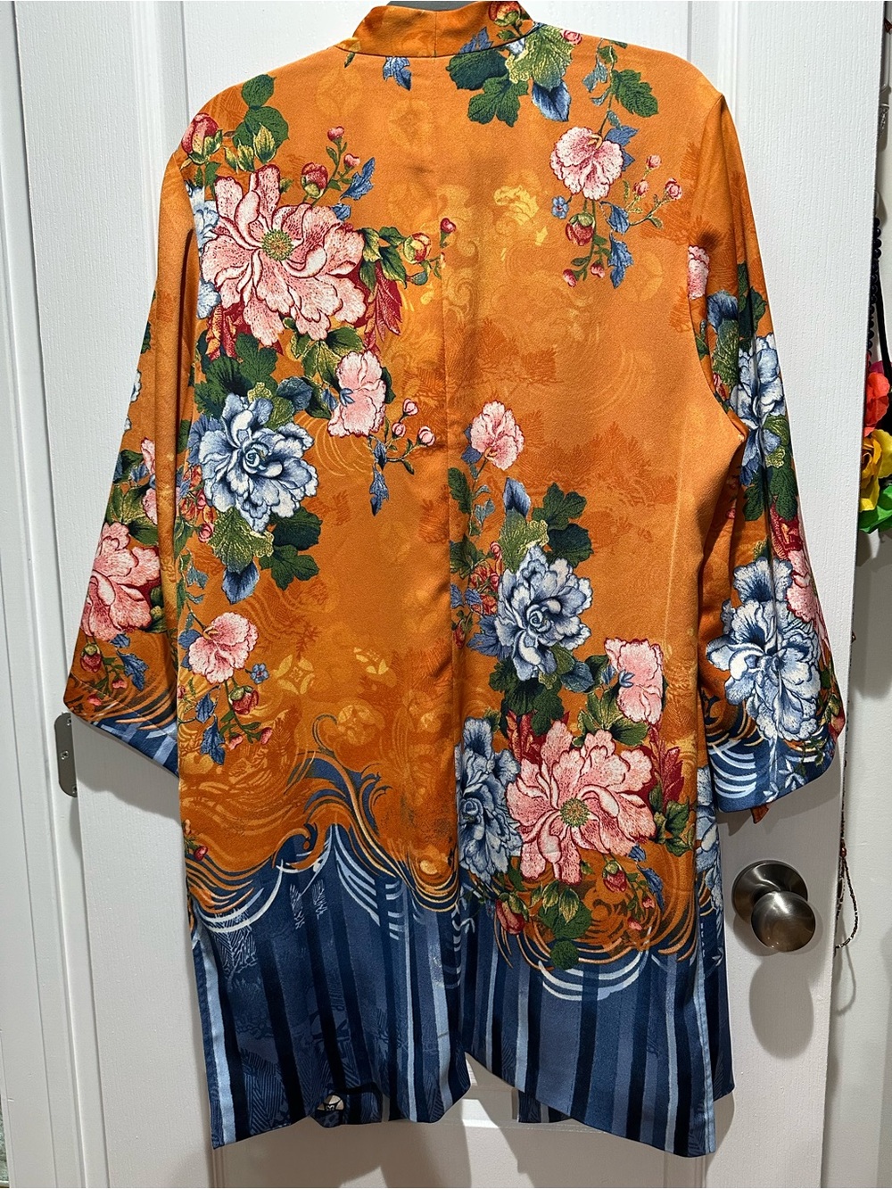 Chico's Orange Floral kimono with Navy Geometric Lining size 3 NWOT - Picture 3 of 6